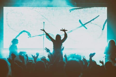 People at a concert in Peurunka